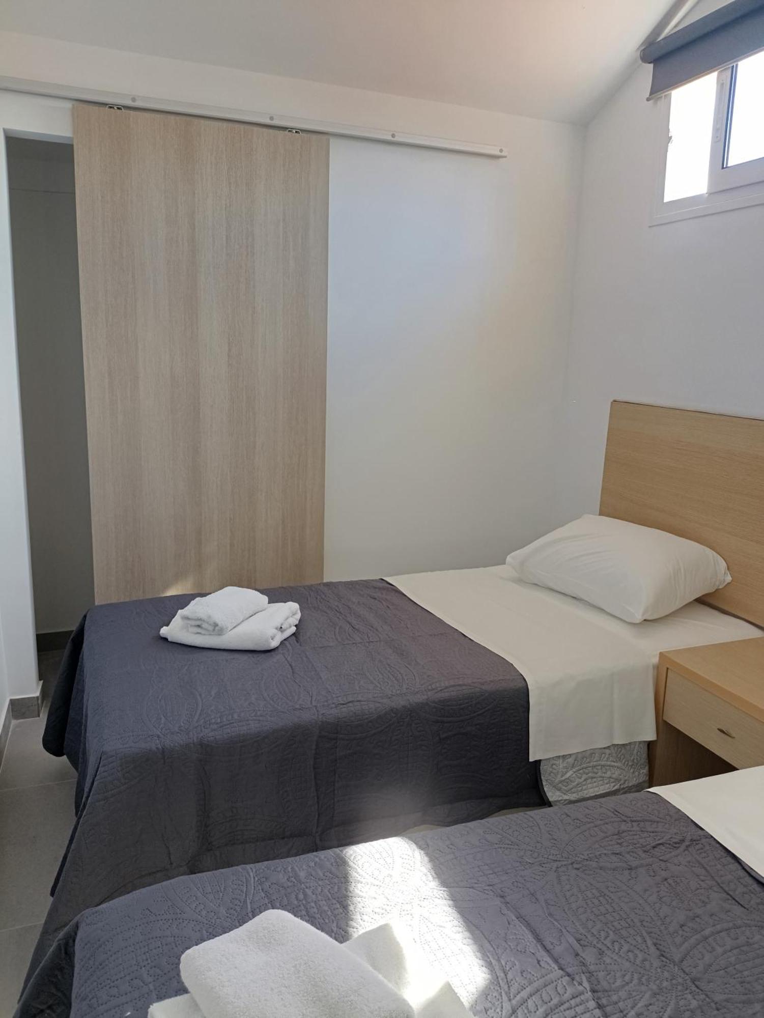 Hotel Gatos Beach Pefkochori Zimmer foto