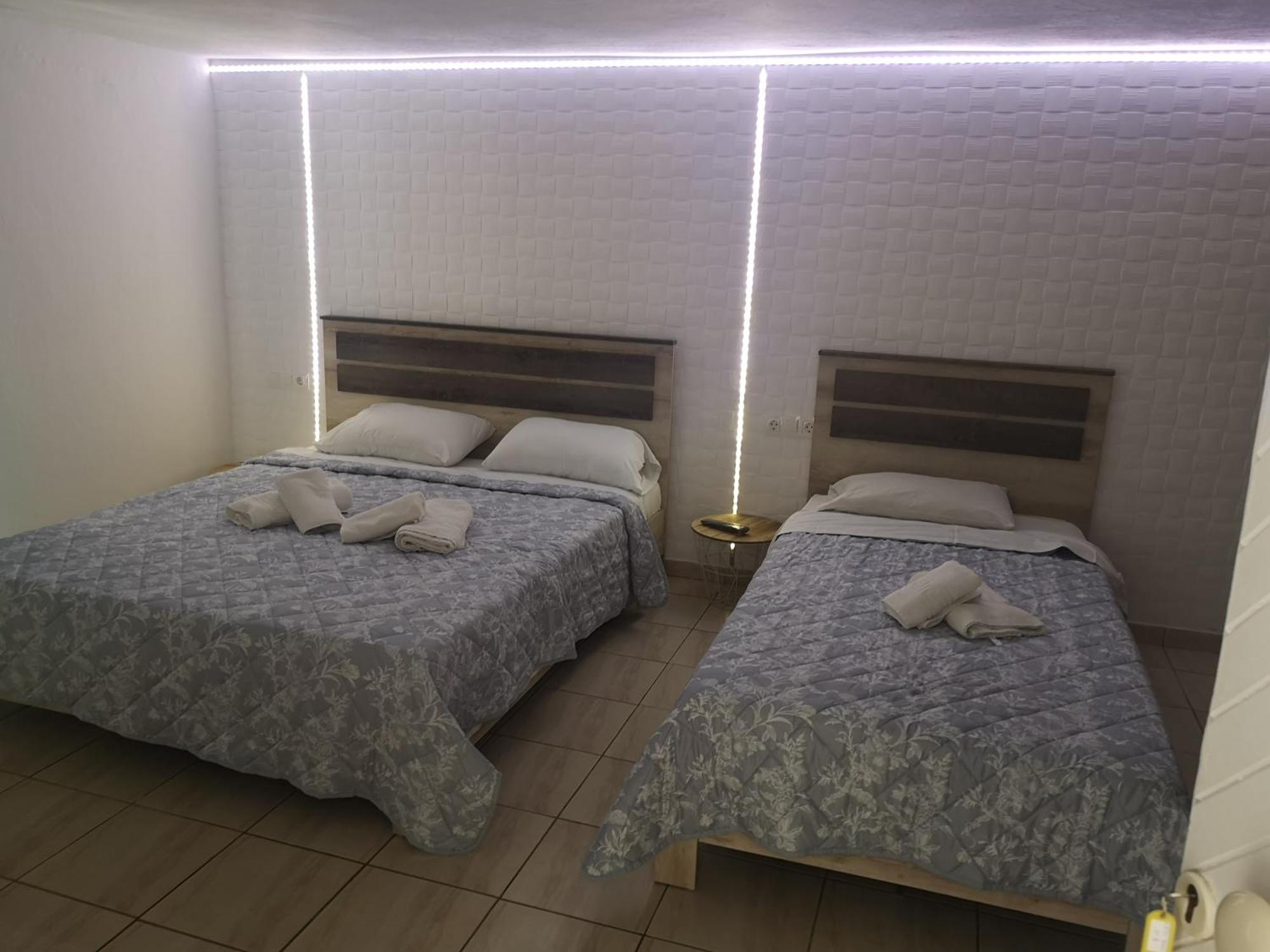 Hotel Gatos Beach Pefkochori Zimmer foto